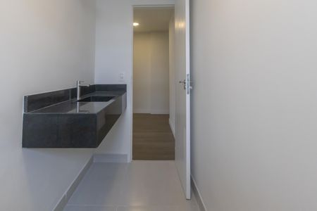 Apartamento para alugar com 110m², 3 quartos e 1 vagaBanheiro Corredor