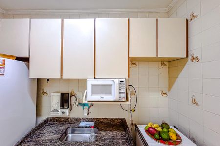 Apartamento à venda com 49m², 1 quarto e 1 vagaCozinha - Armários