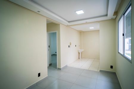 Apartamento para alugar com 45m², 2 quartos e 1 vagaSala