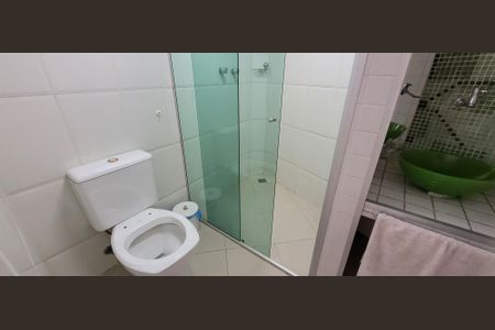 Casa para alugar com 201m², 4 quartos e 4 vagasBanheiro área de serviço 