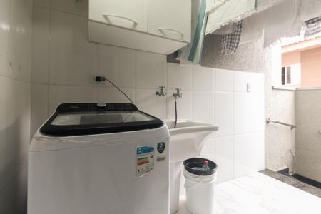 Casa de condomínio à venda com 106m², 3 quartos e 4 vagasÁrea de Serviço 