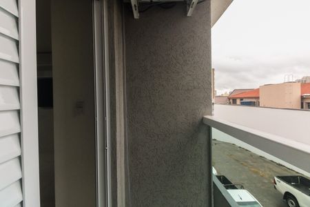 Casa de condomínio à venda com 106m², 3 quartos e 4 vagasSuíte - Varanda 