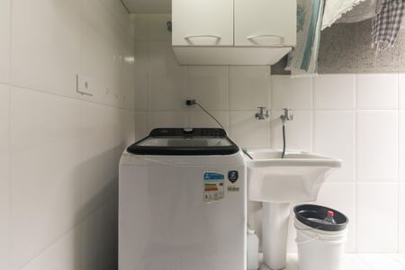 Casa de condomínio à venda com 106m², 3 quartos e 4 vagasÁrea de Serviço 