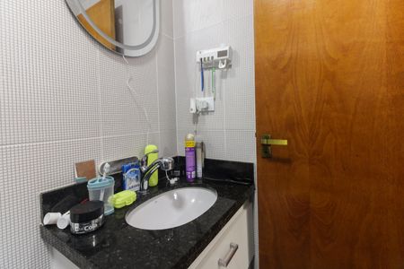 Casa de condomínio à venda com 106m², 3 quartos e 4 vagasBanheiro Suíte 