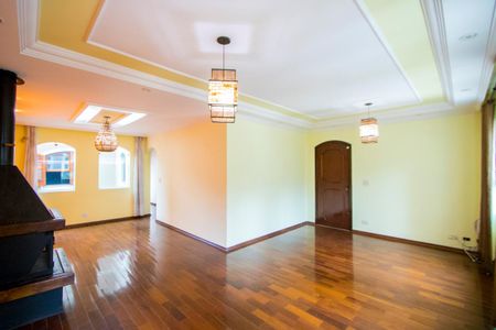 Sala de casa para alugar com 3 quartos, 254m² em Vila Valparaíso, Santo André