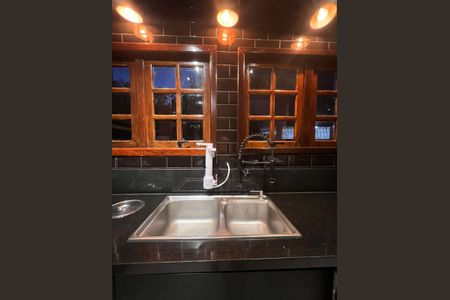 Casa à venda com 3 quartos, 162m² em Vila Salete, São Paulo