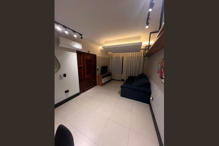 Casa à venda com 3 quartos, 162m² em Vila Salete, São Paulo
