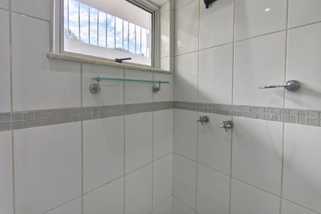 Casa para alugar com 252m², 3 quartos e 4 vagasBanheiro Social