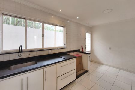 Casa para alugar com 252m², 3 quartos e 4 vagasCozinha