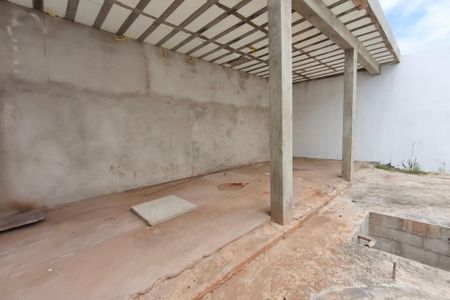 Casa para alugar com 252m², 3 quartos e 4 vagasQuintal