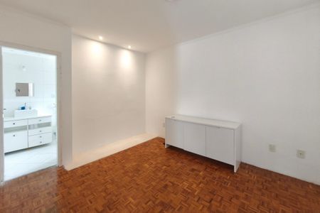 Casa para alugar com 252m², 3 quartos e 4 vagasQuarto Suíte