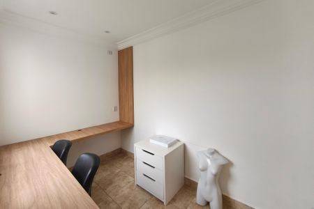 Casa para alugar com 252m², 3 quartos e 4 vagasEscritório