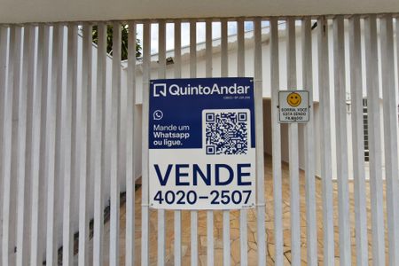 Casa para alugar com 252m², 3 quartos e 4 vagasPLACA INSTALADA NA FACHADA