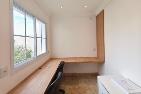 Casa para alugar com 252m², 3 quartos e 4 vagasEscritório