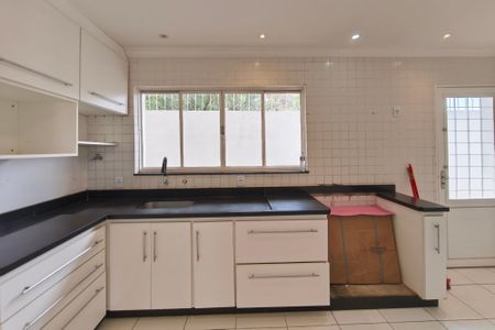 Casa para alugar com 252m², 3 quartos e 4 vagasCozinha