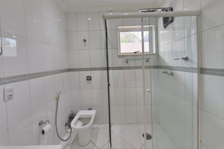 Casa para alugar com 252m², 3 quartos e 4 vagasBanheiro Social