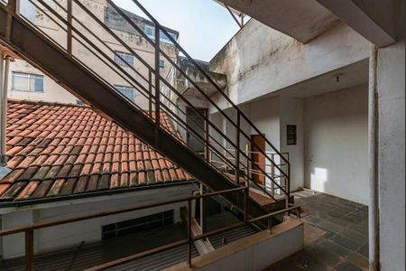 Casa à venda com 518m², 5 quartos e 6 vagas Casa à venda com 518m², 5 quartos e 6 vagasÁrea externa