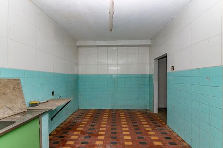 Casa à venda com 518m², 5 quartos e 6 vagas Casa à venda com 518m², 5 quartos e 6 vagasCozinha 2