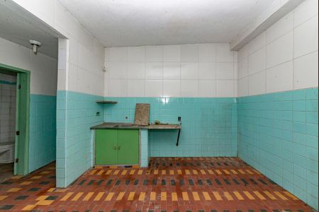 Casa à venda com 518m², 5 quartos e 6 vagas Casa à venda com 518m², 5 quartos e 6 vagasCozinha 2