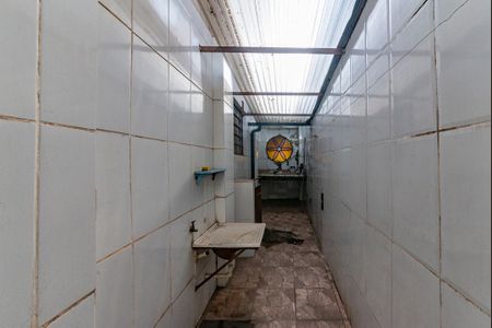 Casa à venda com 518m², 5 quartos e 6 vagas Casa à venda com 518m², 5 quartos e 6 vagasÁrea de Serviço