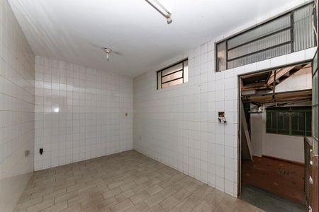 Casa à venda com 518m², 5 quartos e 6 vagas Casa à venda com 518m², 5 quartos e 6 vagasCopa