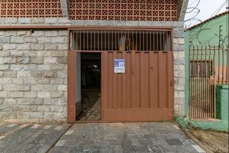 Casa à venda com 518m², 5 quartos e 6 vagas Casa à venda com 518m², 5 quartos e 6 vagasPlaca instalada em07/03/2026 com o código TIKP-243