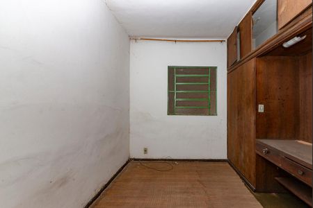 Casa à venda com 518m², 5 quartos e 6 vagas Casa à venda com 518m², 5 quartos e 6 vagasQuarto 2