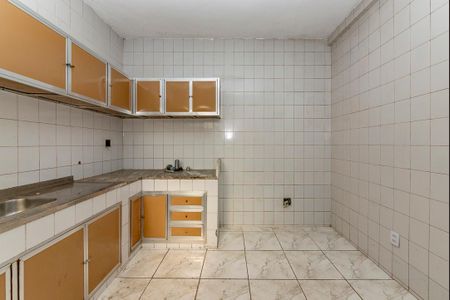 Casa à venda com 518m², 5 quartos e 6 vagas Casa à venda com 518m², 5 quartos e 6 vagasÁrea de Serviço