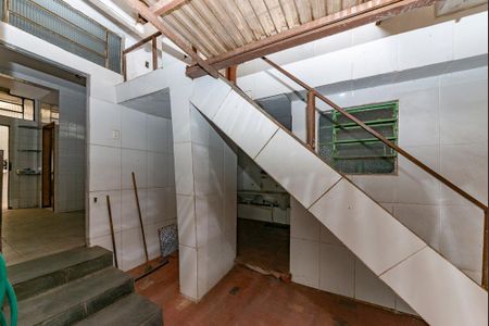Casa à venda com 518m², 5 quartos e 6 vagas Casa à venda com 518m², 5 quartos e 6 vagasÁrea de Serviço 2