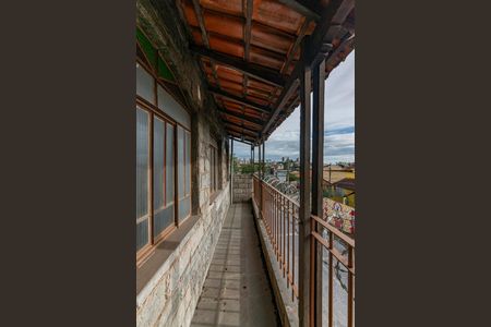 Casa à venda com 518m², 5 quartos e 6 vagas Casa à venda com 518m², 5 quartos e 6 vagasÁrea externa