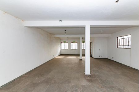 Casa à venda com 518m², 5 quartos e 6 vagas Casa à venda com 518m², 5 quartos e 6 vagasSala 4