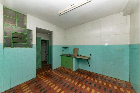 Casa à venda com 518m², 5 quartos e 6 vagas Casa à venda com 518m², 5 quartos e 6 vagasCozinha 2