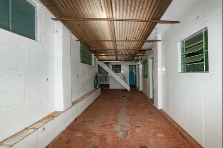 Casa à venda com 518m², 5 quartos e 6 vagas Casa à venda com 518m², 5 quartos e 6 vagasGaragem