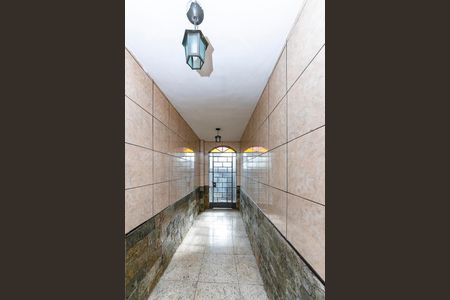Casa à venda com 518m², 5 quartos e 6 vagas Casa à venda com 518m², 5 quartos e 6 vagasEntrada