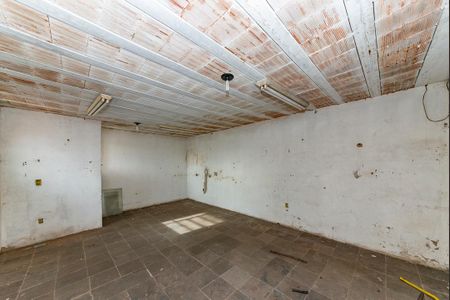 Casa à venda com 518m², 5 quartos e 6 vagas Casa à venda com 518m², 5 quartos e 6 vagasSala 7