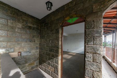 Casa à venda com 518m², 5 quartos e 6 vagas Casa à venda com 518m², 5 quartos e 6 vagasÁrea externa