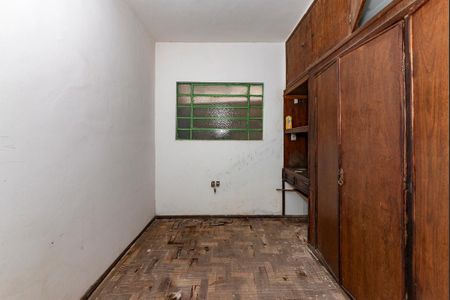 Casa à venda com 518m², 5 quartos e 6 vagas Casa à venda com 518m², 5 quartos e 6 vagasQuarto 3