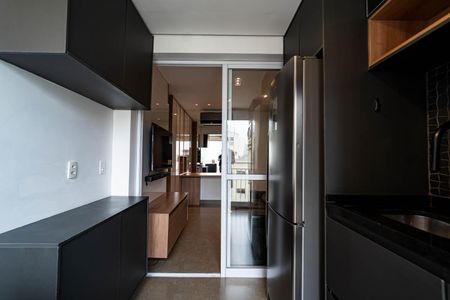 Apartamento à venda com 36m², 1 quarto e 2 vagas Apartamento à venda com 36m², 1 quarto e 2 vagasCozinha e Varanda