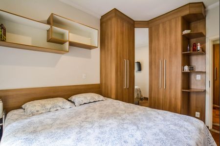 Apartamento à venda com 190m², 3 quartos e 2 vagas Apartamento à venda com 190m², 3 quartos e 2 vagasQuarto Suíte