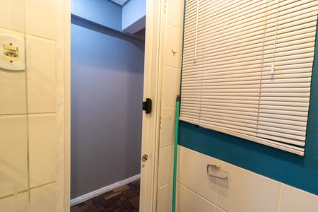 Banheiro de kitnet/studio para alugar com 1 quarto, 23m² em Cidade Baixa, Porto Alegre