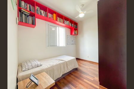 Apartamento à venda com 65m², 3 quartos e 1 vagaQuarto 2