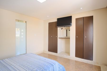 Casa para alugar com 420m², 4 quartos e 1 vagaSuíte