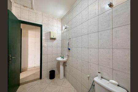 Casa à venda com 136m², 3 quartos e 2 vagas Casa à venda com 136m², 3 quartos e 2 vagasBanheiro