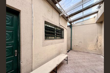 Casa à venda com 136m², 3 quartos e 2 vagas Casa à venda com 136m², 3 quartos e 2 vagasQuintal