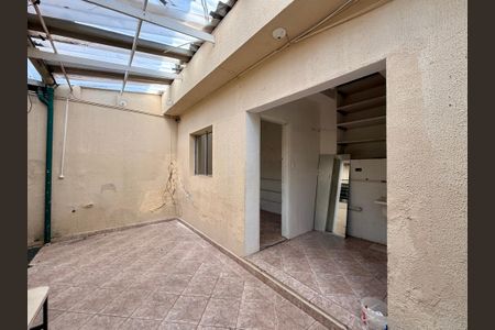 Casa à venda com 136m², 3 quartos e 2 vagas Casa à venda com 136m², 3 quartos e 2 vagasQuintal