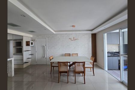 Apartamento à venda com 96m², 3 quartos e 3 vagasSala 