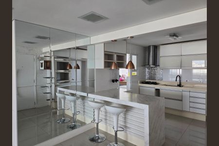 Apartamento à venda com 96m², 3 quartos e 3 vagasCozinha 