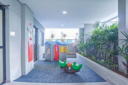 Apartamento para alugar com 75m², 2 quartos e 2 vagasÁrea comum - Playground