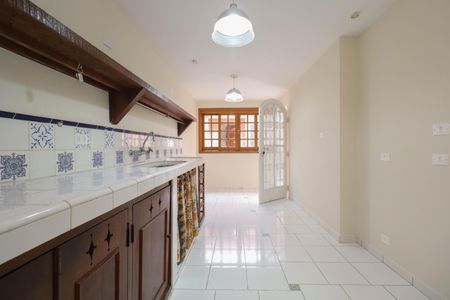 Casa para alugar com 231m², 4 quartos e 4 vagasCozinha