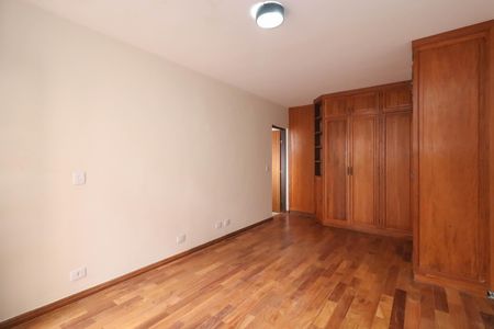 Casa para alugar com 231m², 4 quartos e 4 vagasSuíte 1